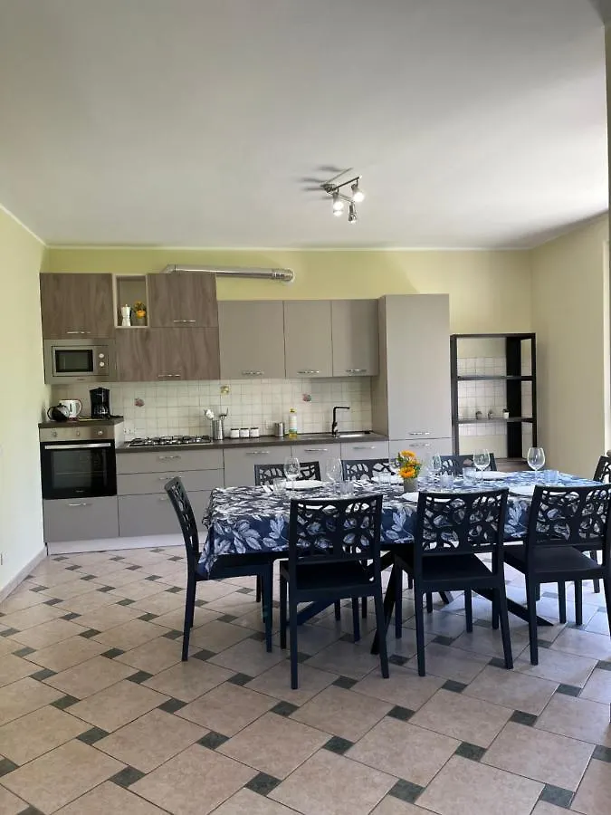 Casa Alessandra Torri Del Benaco Holiday home